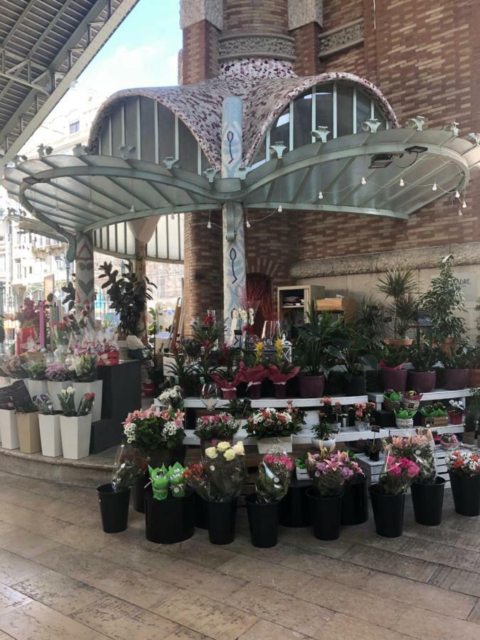 Colón Market Downtown Valencia Buitenkant foto